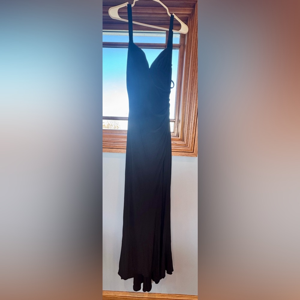 LA FEMME Elegant Black Evening Gown - Picture 2 of 4